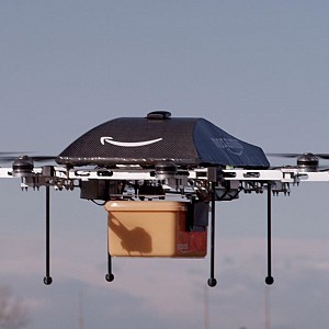 Amazon teste la livraison de colis par des drones en Angleterre