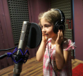 Fillette de 9 ans chante sur de la Drum'n'Bass
