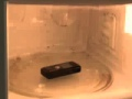 Un téléphone au micro-ondes