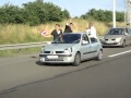 Le cortège d'un mariage algérien bloque l'autoroute A15