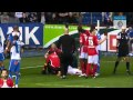Mehdi Carcela victime d'un coup de pied lors d'un match