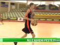 Un jeune basketteur de 14 ans qui mesure déjà 2m26