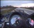 300 km/h en moto sur une petite autoroute