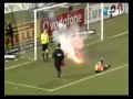 Un joueur de foot agressé à coup de fumigène