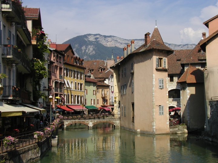 Le Thiou en centre ville d'Annecy