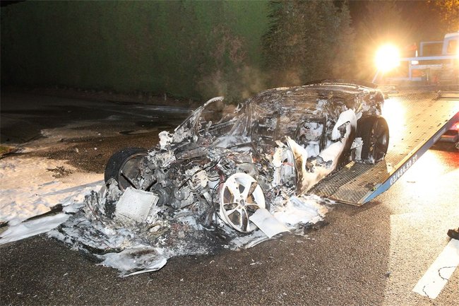 Combustion spontanée Jaguar - Photo 1 Jaguar F-Type 1